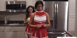 Harmony Wonderr And Nia Nacci Exchange Massage Pussy Licking Porn Videos