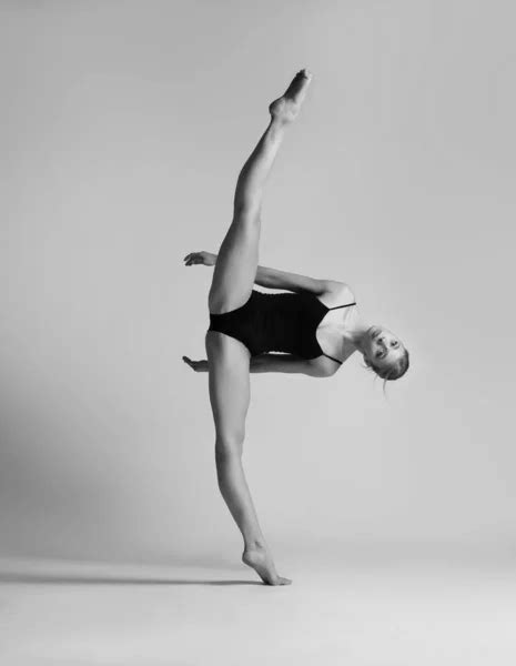 Beautifull Flexible Blonde Girl Posing Gymnastics Stock Photo By Lesyarozova Gmail 505793530