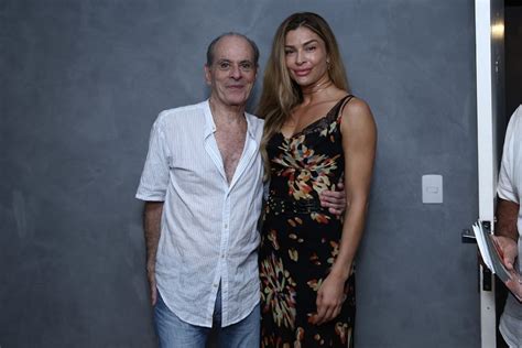 Grazi Massafera é destaque de linha de lingerie Confira