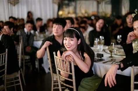 Hot girl Mai Anh bế con trai 2 tuổi bật khóc ở đám cưới bên ông xã Jaykii Báo Dân trí