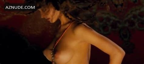 GOLFSTRIM POD AYSBERGOM NUDE SCENES AZNude