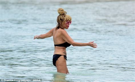 Wendy Williams Shows Off Her Slim Figure As She Hits The Beach In Her Bikini In Barbados