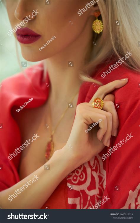Sensual Beautiful Blonde Woman Stock Photo Edit Now 1006027633
