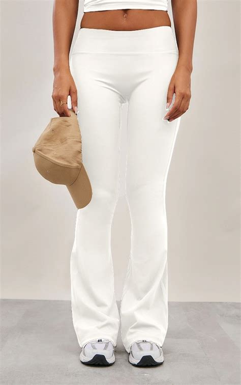 Yoga Pants For Women | Yoga Leggings | PrettyLittleThing USA