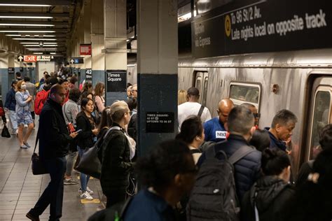 New yorkers are complaining about the 1 line subway nyc service 21