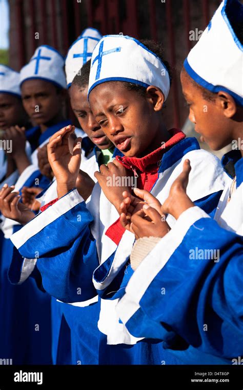 Meskel Ceremony In Lalibela Ethiopia Stock Photo Alamy