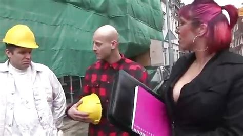 Busty MILF Gets Boned On A Construction Site Porn300