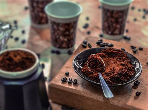 how much ground coffee to use