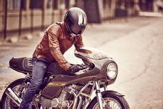 Cafe Racers Naked Bikes On Pinterest Cafe Racers Ducati And Motorcycle Girls