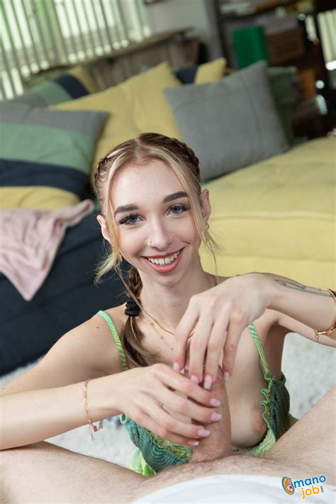 Sexy Girl With Tattoos Takes A Selfie Before Disrobing For POV Sex CoedCherry