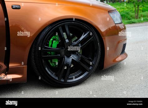 Race Car Brakes Hi Res Stock Photography And Images Alamy