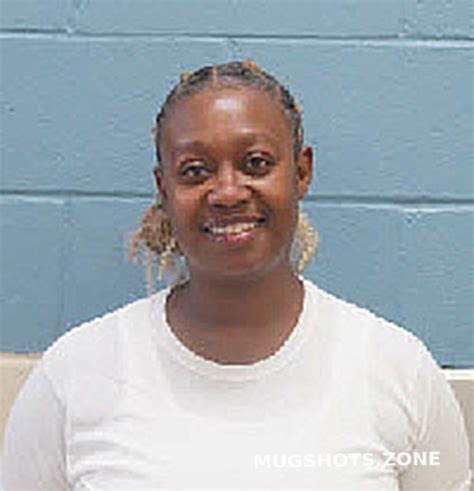 NASHA DETRACE BROOKS 05 13 2023 Lee County Mugshots Zone