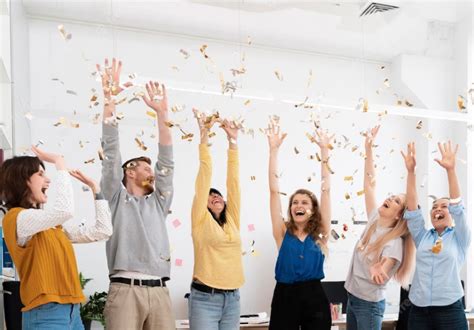 5 Estrategias para hacer más felices a tus trabajadores | Pepe y Toño