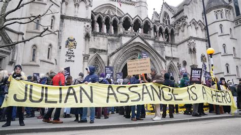 Us Bid To Prosecute Julian Assange Is ‘state Retaliation Court Told