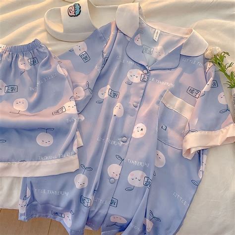 HÀNG SẴN BỘ ĐỒ NGỦ MẶC NHÀ CỘC TAY LỤA BÓNG BAY KẸO NGỌT MÀU HOT