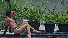 SANKTOR SLAVIC BABE WITH NATURAL TITS IS TEASING XNXX