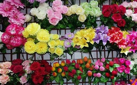 Искусственные Цветы На Кладбище Фото Могил — Фото Картинки