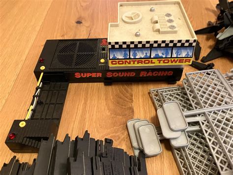 Hot Wheels elektrische Autobahn Slotcar Gebraucht in Winterthur für CHF nur Abholung auf