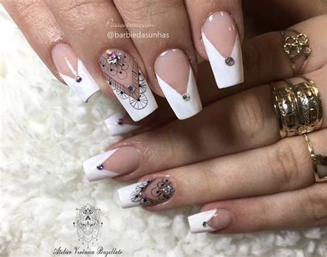 Unhas geométricas decoradas Modelos de nail art que VÃO BOMBAR