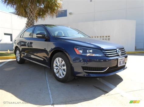 Night Blue Metallic Volkswagen Passat L S Photo