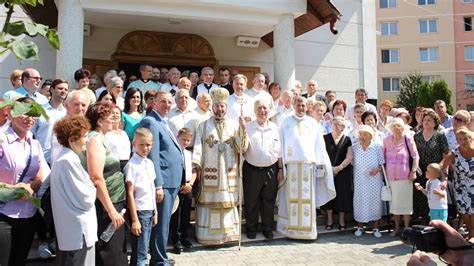 FOTO 20 de ani de la sfinţirea Bisericii Adormirea Maicii Domnului