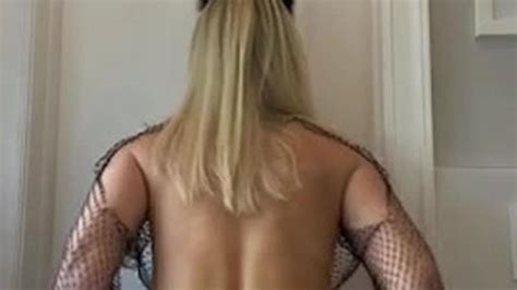 Vicky Stark Asshole Spread PPV Spreading Ass N Pussy For Halloween Porn Videos