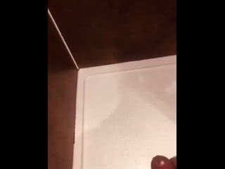 角质小伙子射精斯里兰卡公鸡哈维加载厕所乐趣 Pornhub Gay