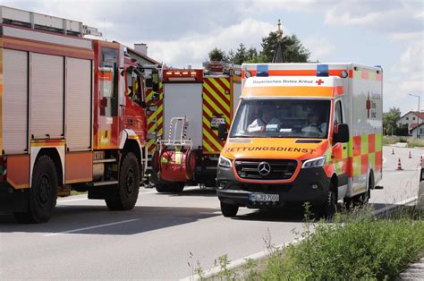 Lkw Brand Alarm Auf Der B299 Zwischen Neumarkt Und Egglkofen Fotos