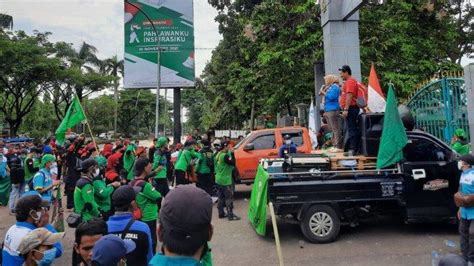 Buruh Kabupaten Bogor Demo Tuntut Kenaikan Upah Berikut Hasil