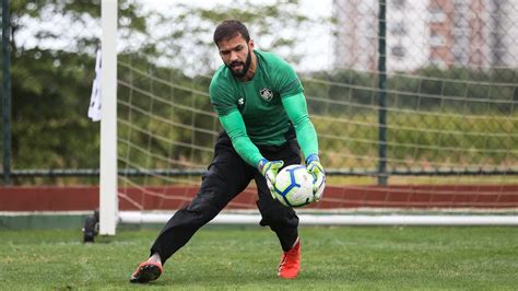 Goleiro Campe O Carioca Pelo Flu Defende Titularidade Para Muriel