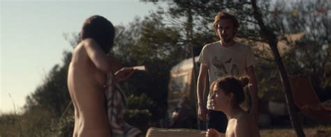 Nude video celebs Joséphine Japy nude Respire 2014