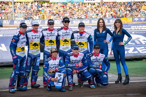 unia leszno przewodnik po klubie wrzesien