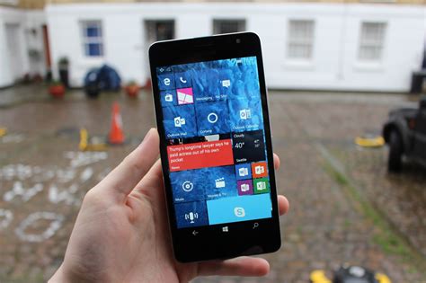 Hands-on with the unreleased Microsoft Lumia 650 XL | Windows Central