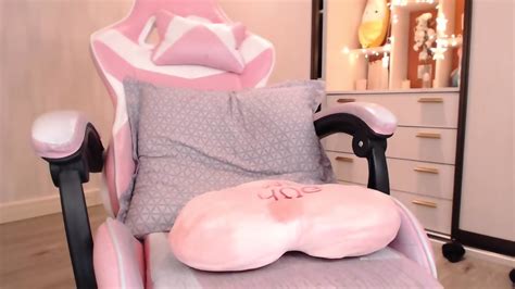 Big Tits Japanese Cam Girl Squirting Alot