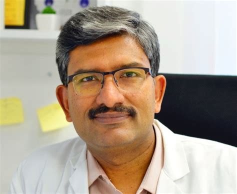 A List Of Best Spine Surgeons In India And Their Contacts