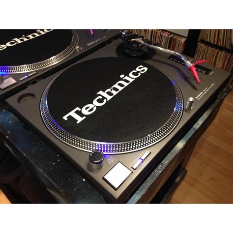 Technics 1210 in good condition with 6 month warranty