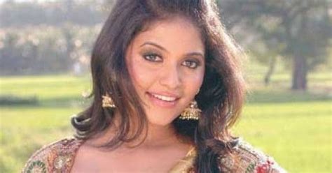 Tollywood Hot Pics Anjali Latest Hot Navel Stills