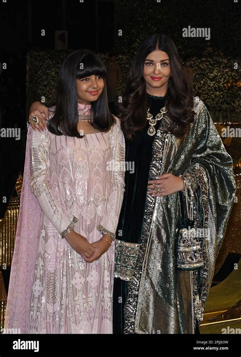 Aishwarya Rai Bachchan Aaradhya Bachchan Abhishek Bachchan