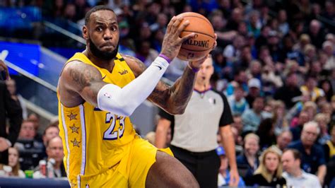 Lebron James Supera A Kobe Bryant Como El Tercer M Ximo Anotador En La