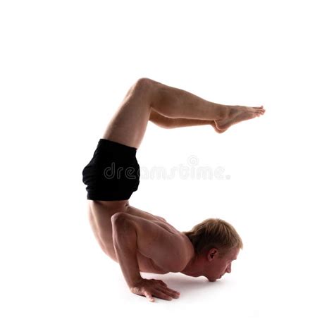 Yogaalphabet Buchstabe C Bildete Sich Durch K Rper Des Jogis Stockbild