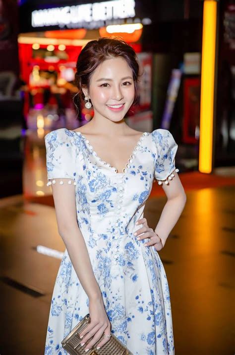 Khoe vòng một nóng bỏng hot girl Trâm Anh hé lộ dự định tương lai tiến thân showbiz