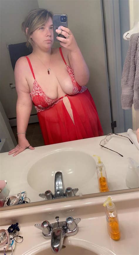 Do You Like Me In Red Nudes BBW NUDE PICS ORG