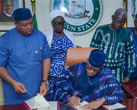 Ogun Assembly Passes N472 Billion 2023 Budget