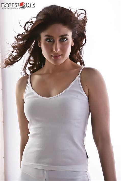 Sexclusive Stills Kareena Kapoor In Hot White Dress