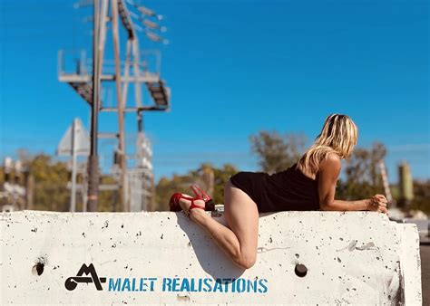 Exhib Outdoor Slut Stepmom Milf Show Her Ass Boob Pussy Pose Nude Pics Xhamster