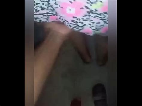 Tía latina hace buen trabajo en follada casera XVIDEOS