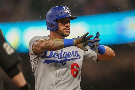 Former Dodgers Outfielder David Peralta Reportedly Signs Minor League