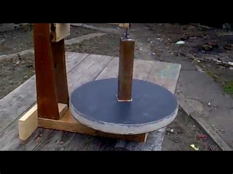 Самодельный гончарный круг - YouTube