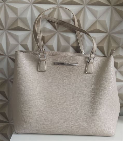 Bolsa De Ombro Grande Nude Santa Lolla Bolsa De Ombro Feminina Santa Lolla Usado 76074624