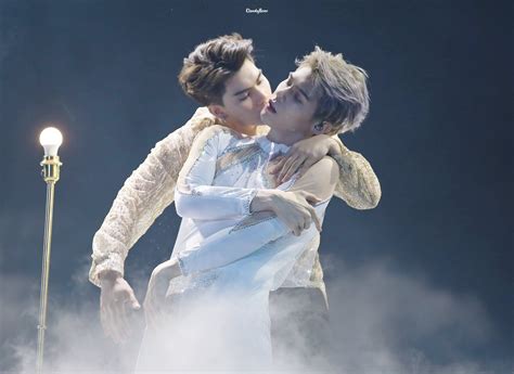 𝗖𝗹𝗼𝘂𝗱𝘆 𝗕𝗿 on Twitter Cute gay couples Attractive men Cute gay